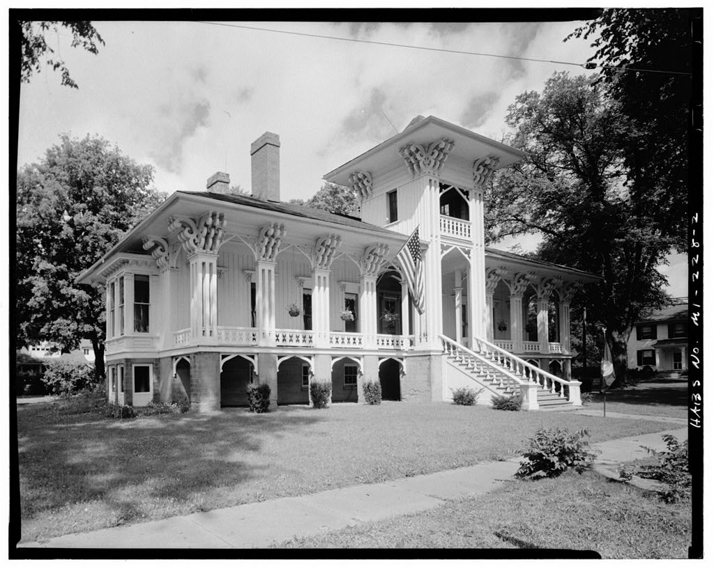 Honolulu House — east and south elevation